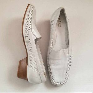 **SOLD** Amalfi by Rangoni women’s white Leather classic Loafers size 9B